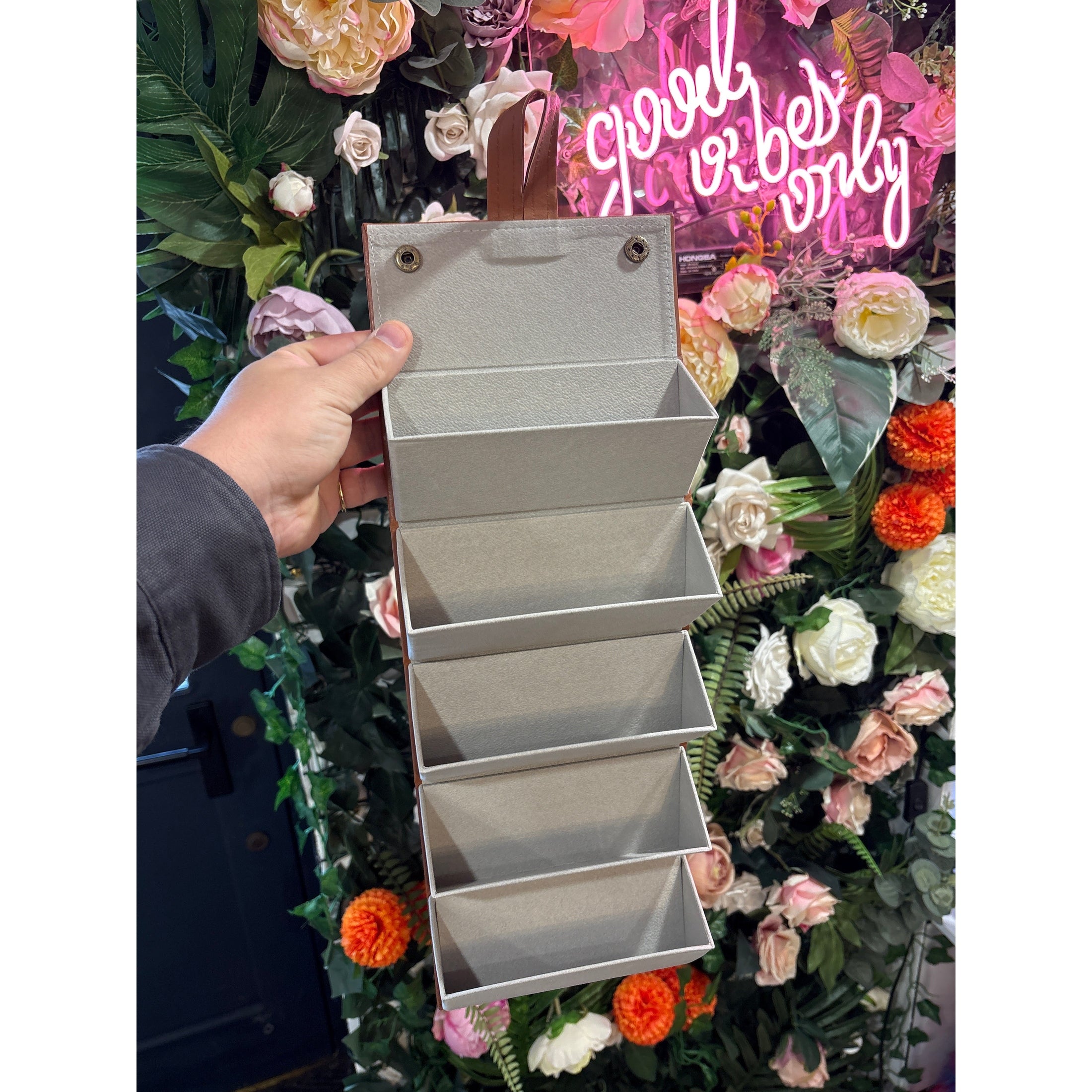 Eyewear Wardrobe Brown  - 5 piece glasses holder