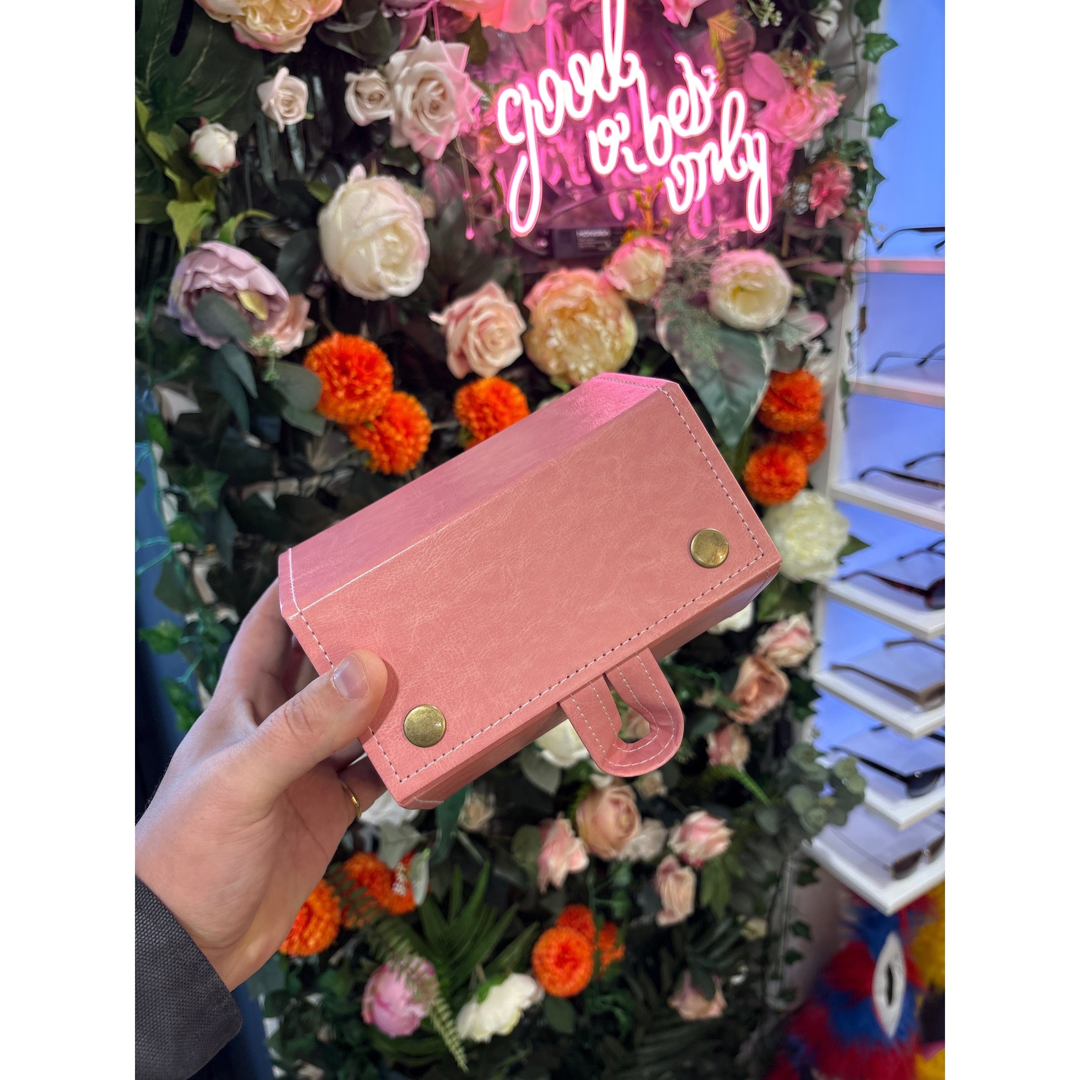 Eyewear Wardrobe Light Pink  - 5 piece glasses holder