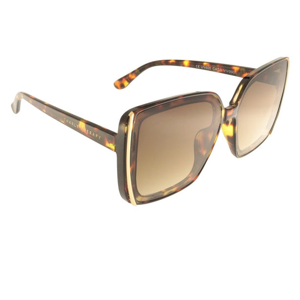 Charly Therapy | Vivienne